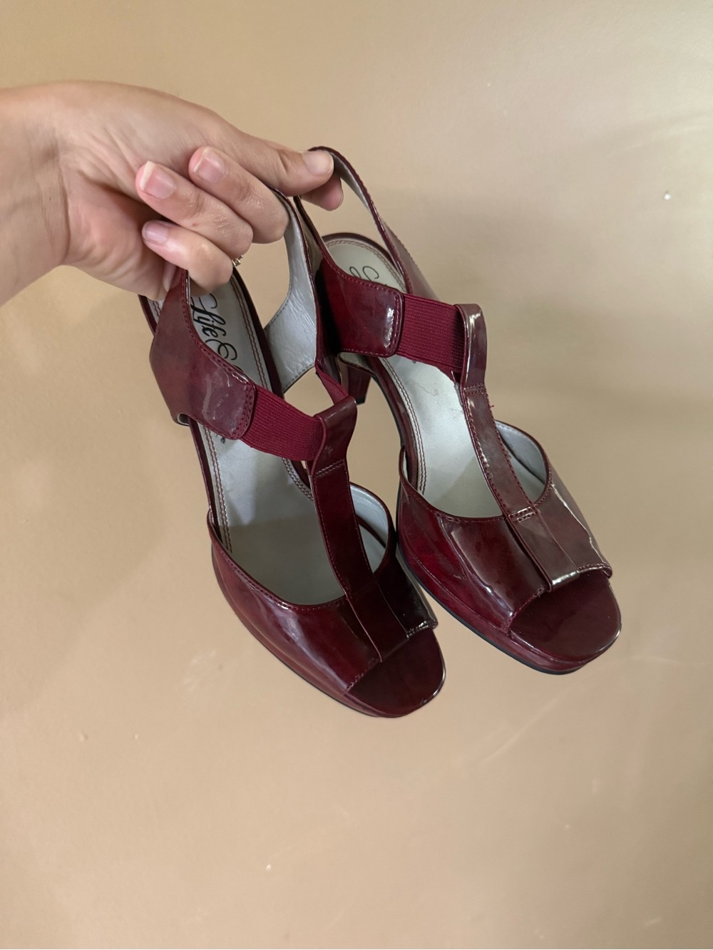 Life Stride Burgundy Patent Leather Slingback Sandals size 8